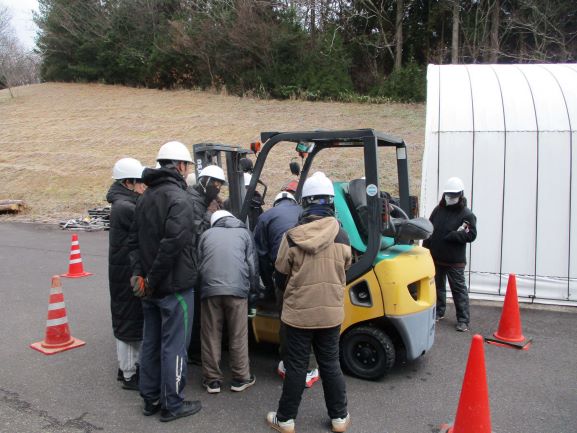 フォークリフト１